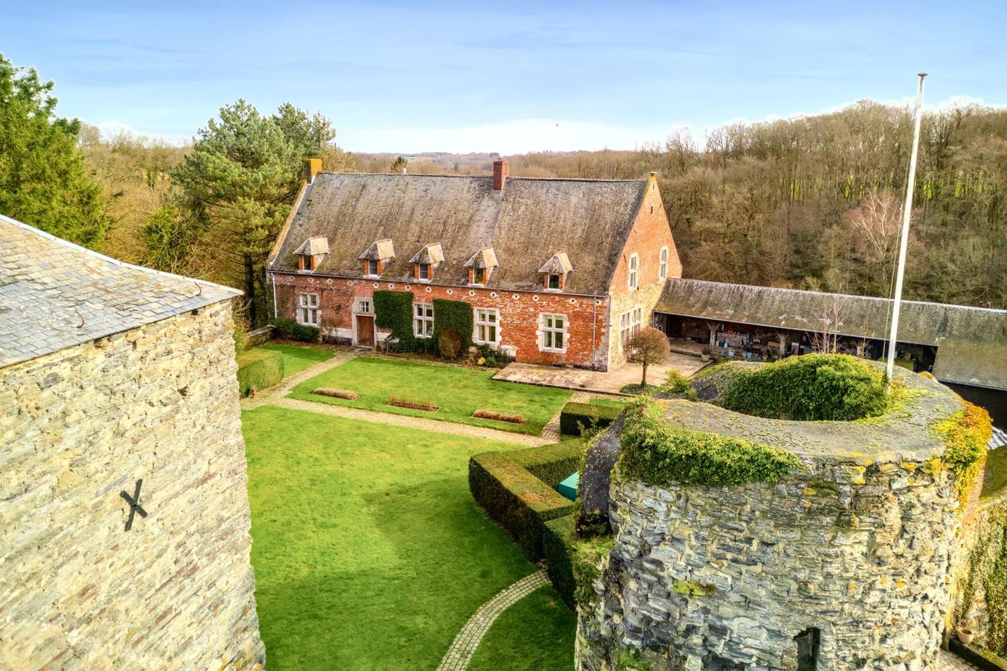 Le Du Chateau - Domaine Des Trois Tilleuls